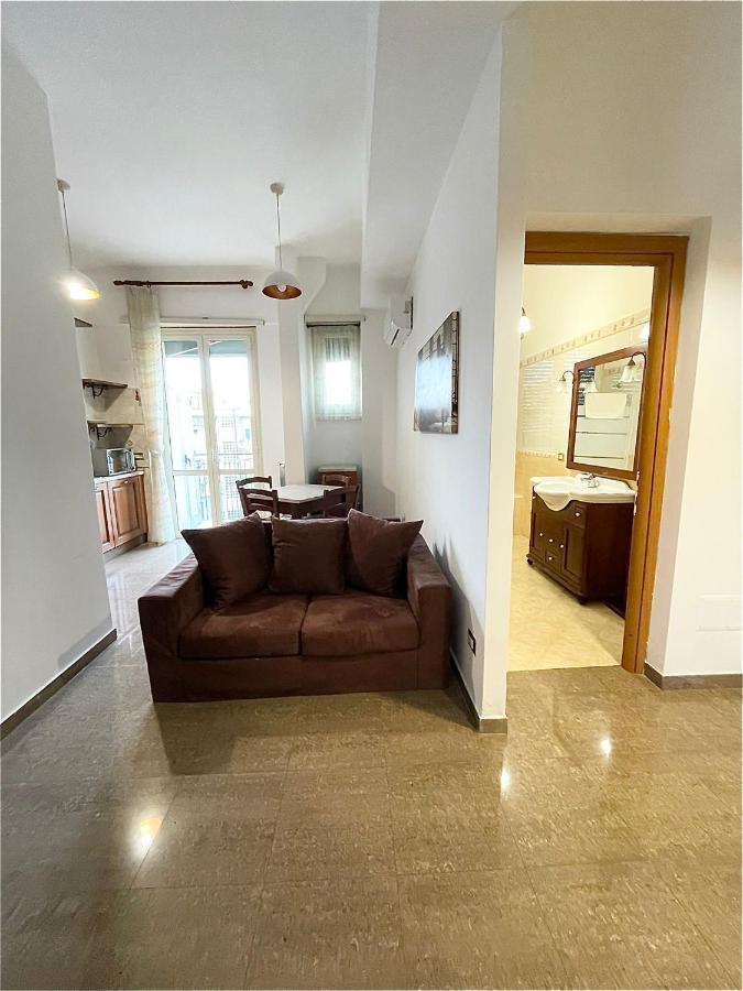 Interno Dieci Рим Экстерьер фото