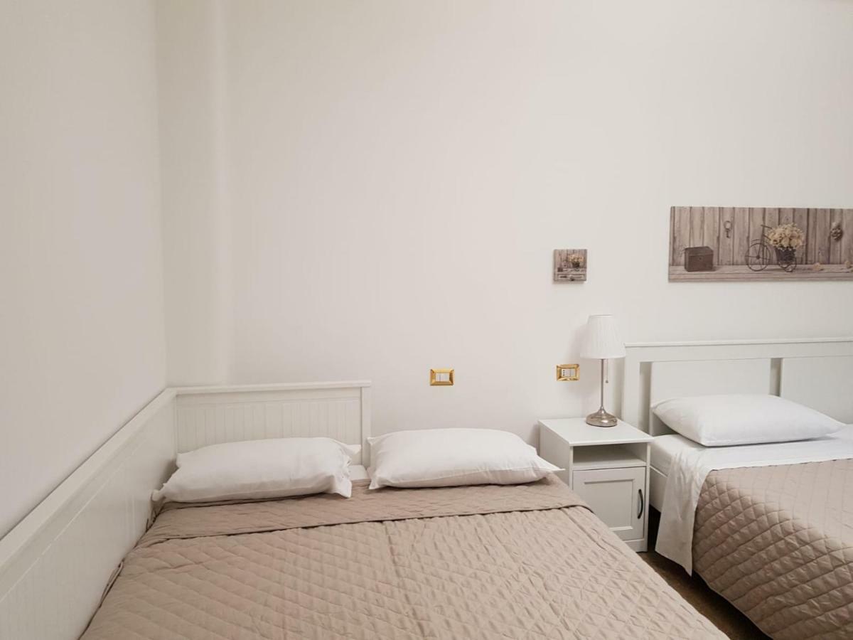 Interno Dieci Рим Экстерьер фото